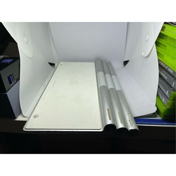 A1314 Lot of 3 Apple Magic keyboards FOR PARTS - Picture 5 of 7